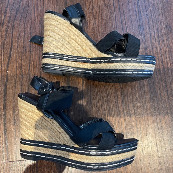 Charles by Charles David grass cloth and black elastic platforms, 6.5, GUC - Picture 3 of 7